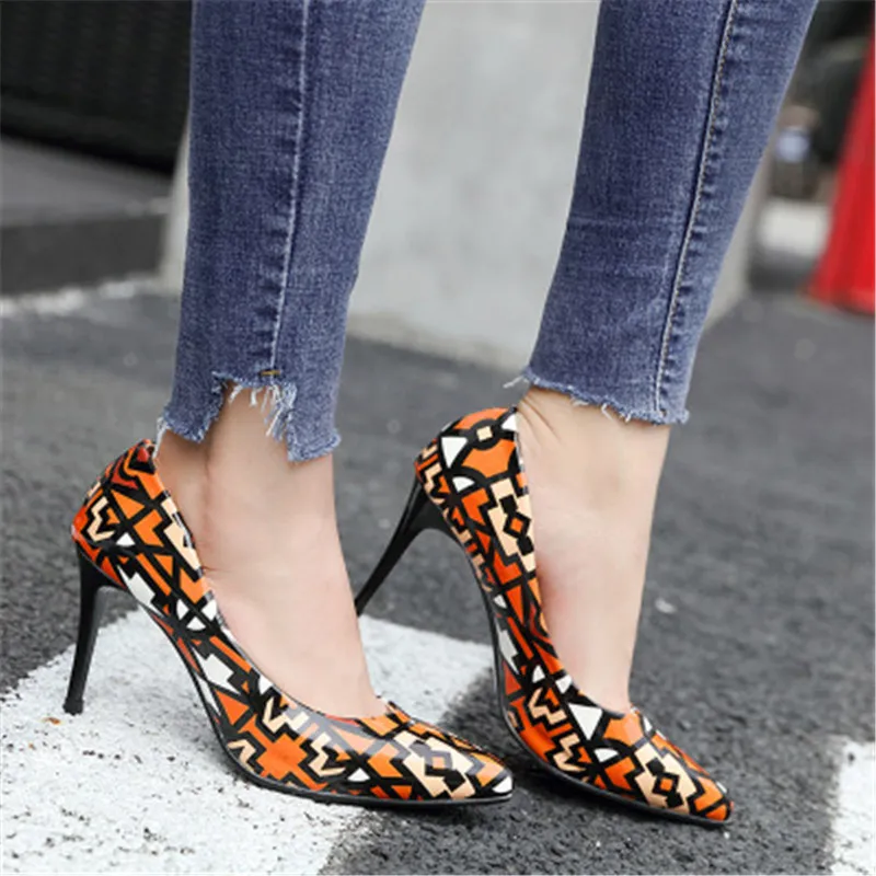 

Woman High Heels Valentine Shoes Big Size 35-42 Orange graffiti Wedding 8.5 CM High Heels Shoes Pointed Toe Sexy Pumps