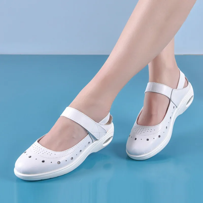 Г., Мягкая Белая рабочая обувь для медсестры женские сандалии на плоской подошве с подушками летняя дышащая медицинская обувь на танкетке для больниц