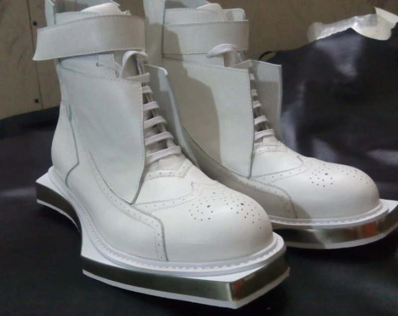 Модные новые ботинки «Челси»; мужские ботинки с острым носком в британском ретро стиле со складками; Рабочая обувь; ковбойские ботинки из