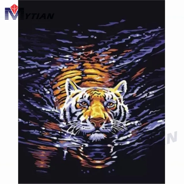 18102240  Fierce Tiger Swimming.5D DIY Diamond Painting Cross Stitch Full Square&Round Drill Diamond Embroidery Needlework Home Decor Gift