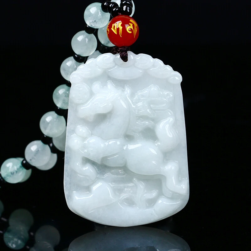 

Natural jadeite Chinese zodiac jade pendant Zodiac horses transshipment jade Yu Pei necklace pendant Send a certificate