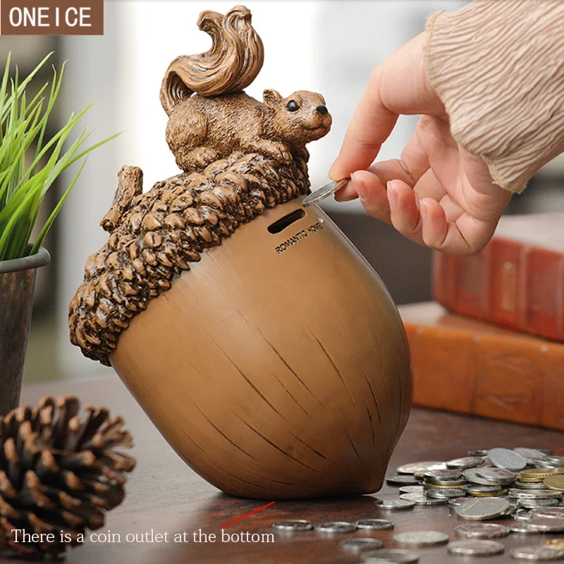 

Cute squirrel piggy bank quality resin hand-carved piggy bank children coin box home decoration squirrel money bucket gift