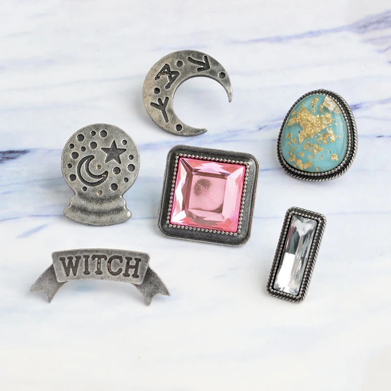 

Witch Moon Star Magic ball Enamel pins Wizard witch craft Badge Denim Jeans clothes cap Jewelry Gifts Brooches for Women Men