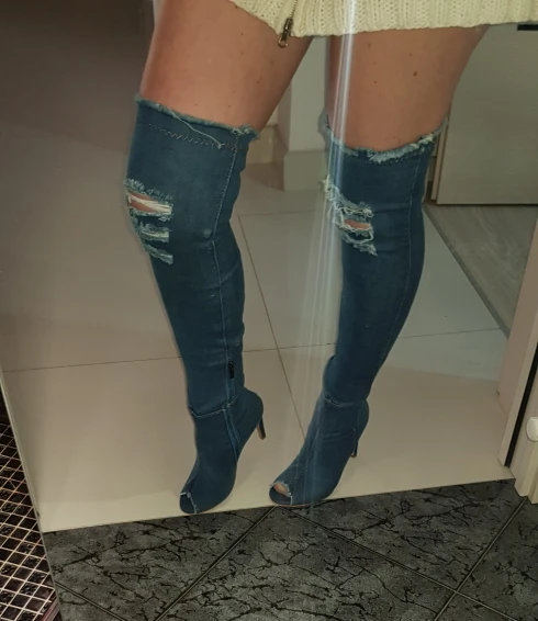 UTB8Ml2KnXfJXKJkSamHq6zLyVXag