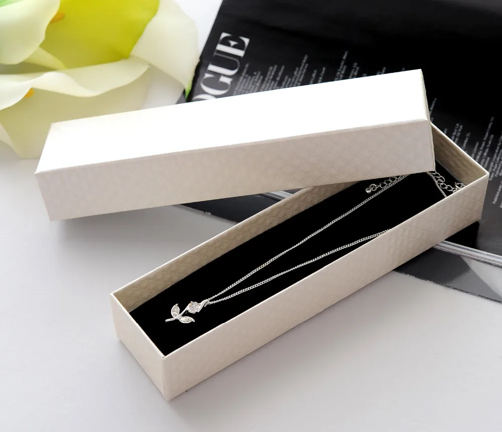 3 Colors Elegent Diamond Pattern Long Necklace Gift Box Classic