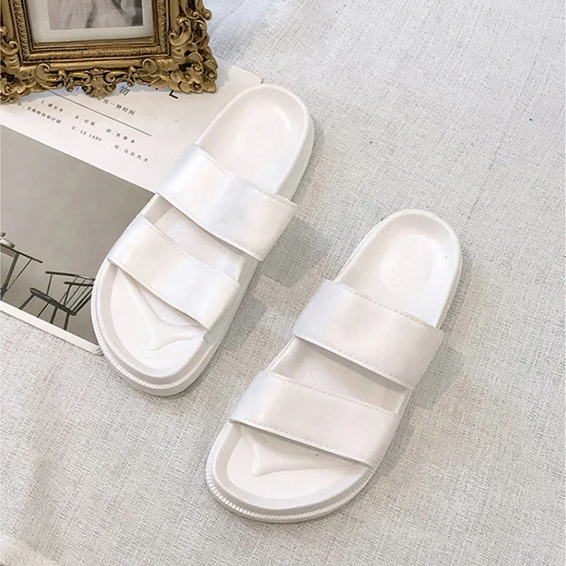 

Couple Leisure Slippers Black White Summer Outdoor Women Shoes Anti Skidding Flat Heel Beach Slippers Flip Flops Plus Size 36-43