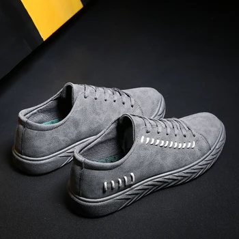

Vogue Male Shoes Breathable Wear-resistant Shoes Men Casual Shoes Comfortable Round Toe Lace-up Flat Shoes Zapatos Hombre Black