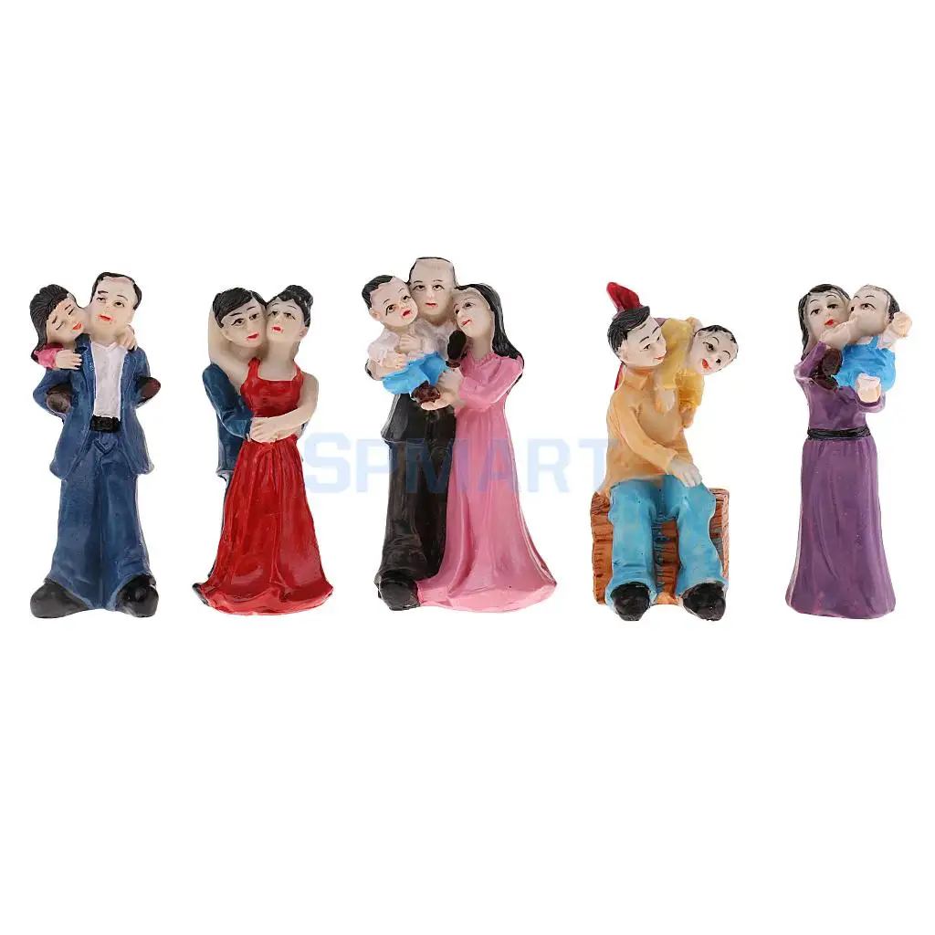 

1 Set Resin Family Father Mother Children Model Miniature Statue for Sandplay Sand Table Game Parts Kids Toys Craft