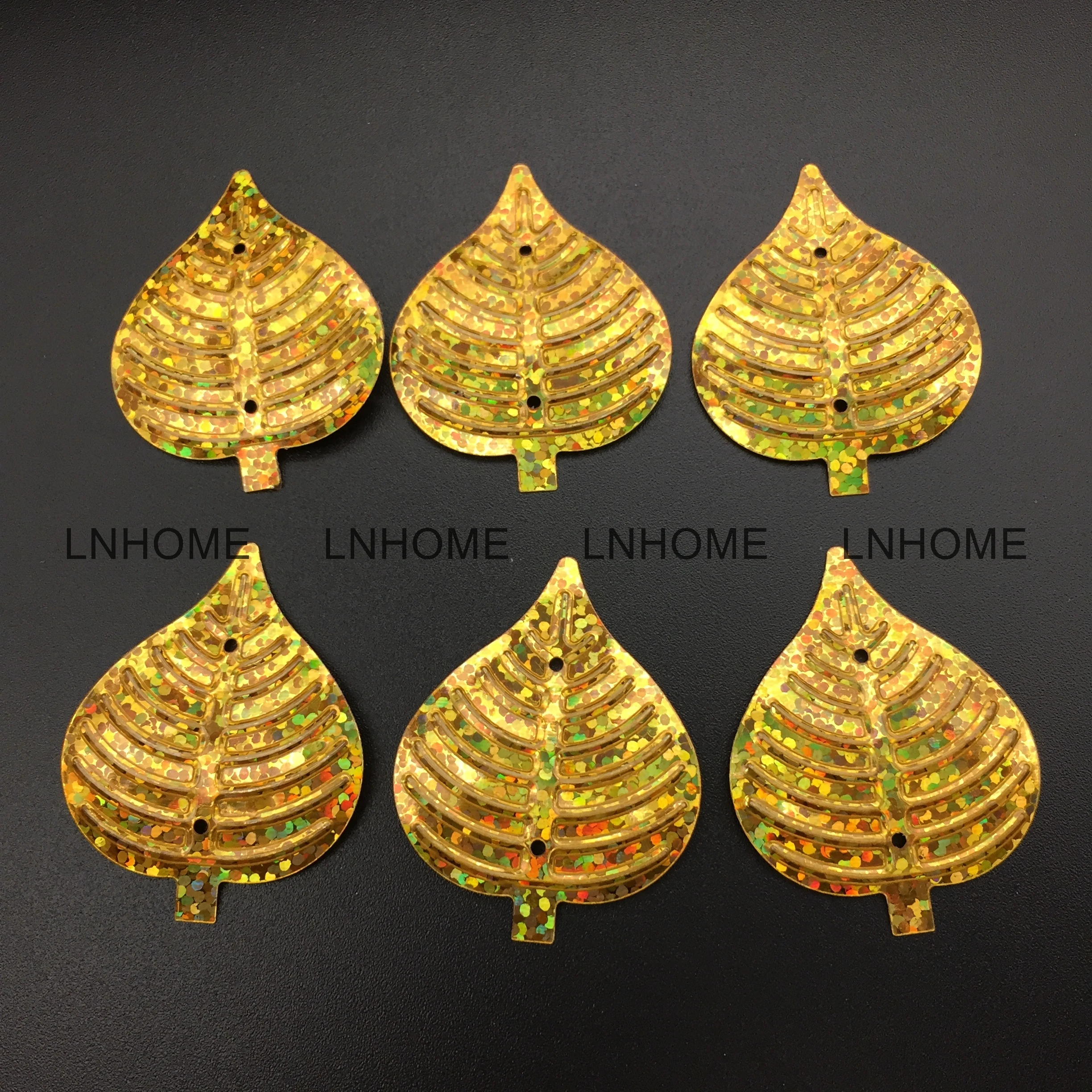 

50g/lot PVC Large Leaf Sequins 30*35mm Sewing DIY Christmas Accessories For Crafts Leaves With 2 Holes Laser Gold