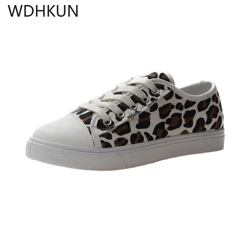 WDHKUN/весенние дизайнерские белые кроссовки на танкетке; женская обувь; коллекция года; tenis feminino; повседневная женская обувь из сетчатого материала