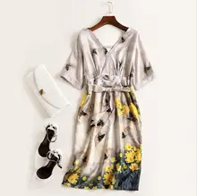 Europe and the United States women’s clothing The new summer 2017 Fashionable individual printing V collar dress belt