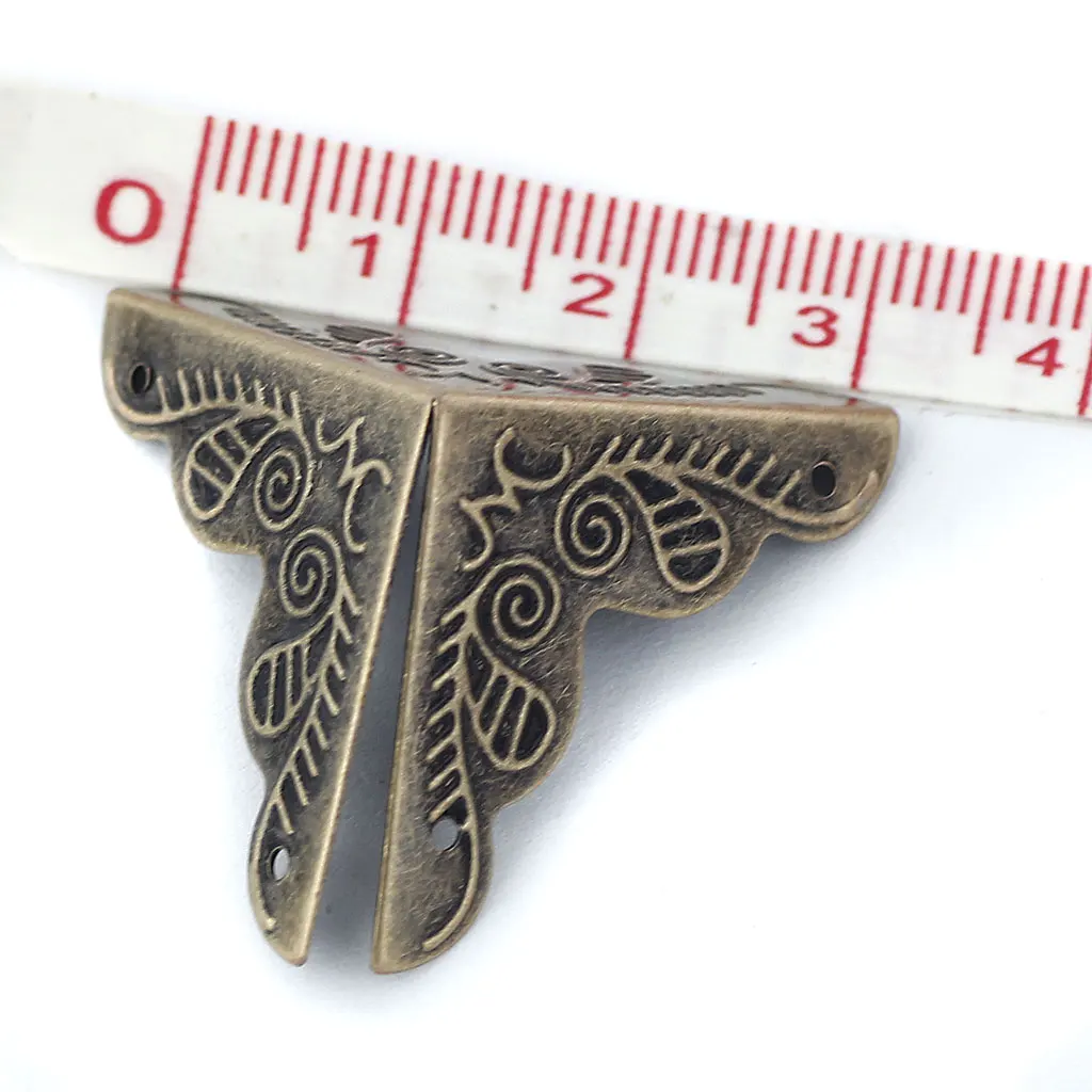 Pack of 4 Antique Alloy Triangle Box Corner Protector Guards Edge Cover Corner Protector furniture for protection 25mm