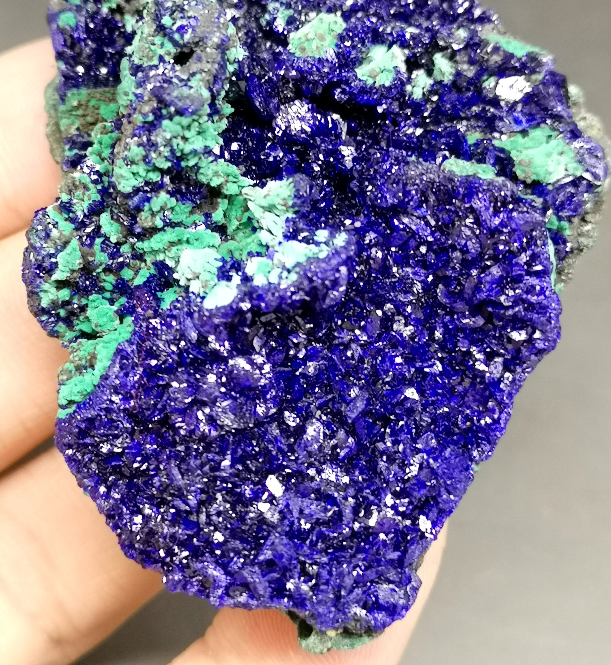 

43g Natural stone shiny azurite and malachite symbiotic mineral crystal specimens Stones and crystals from China