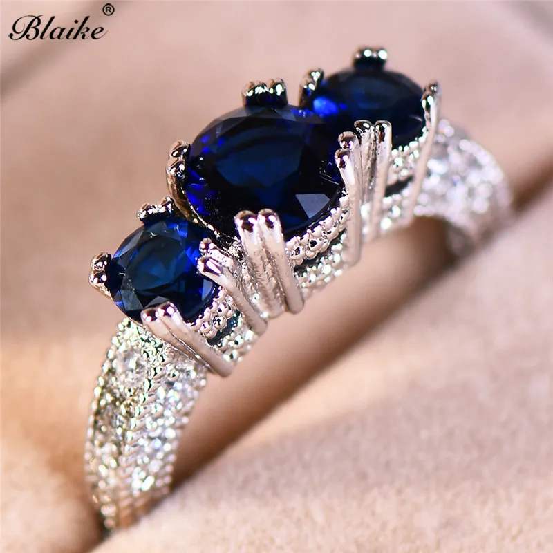 

Blaike Charming Blue Crystal Zircon 925 Sterling Silver Filled Rings For Women Men Vintage Fashion September Birthstone Ring