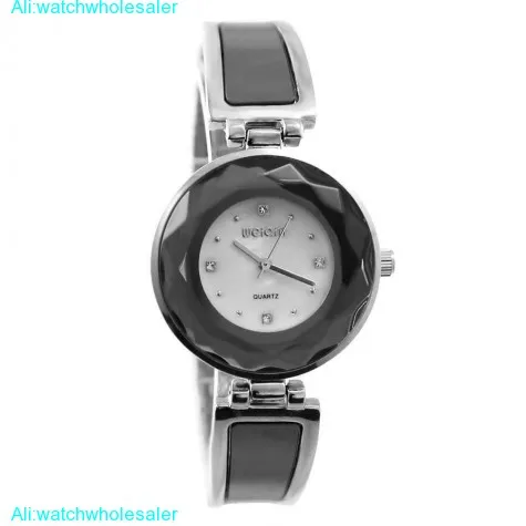 FW721C PNP Shiny Silver Watchcase White Dial Silver Mirror Glass  Bracelet Watch