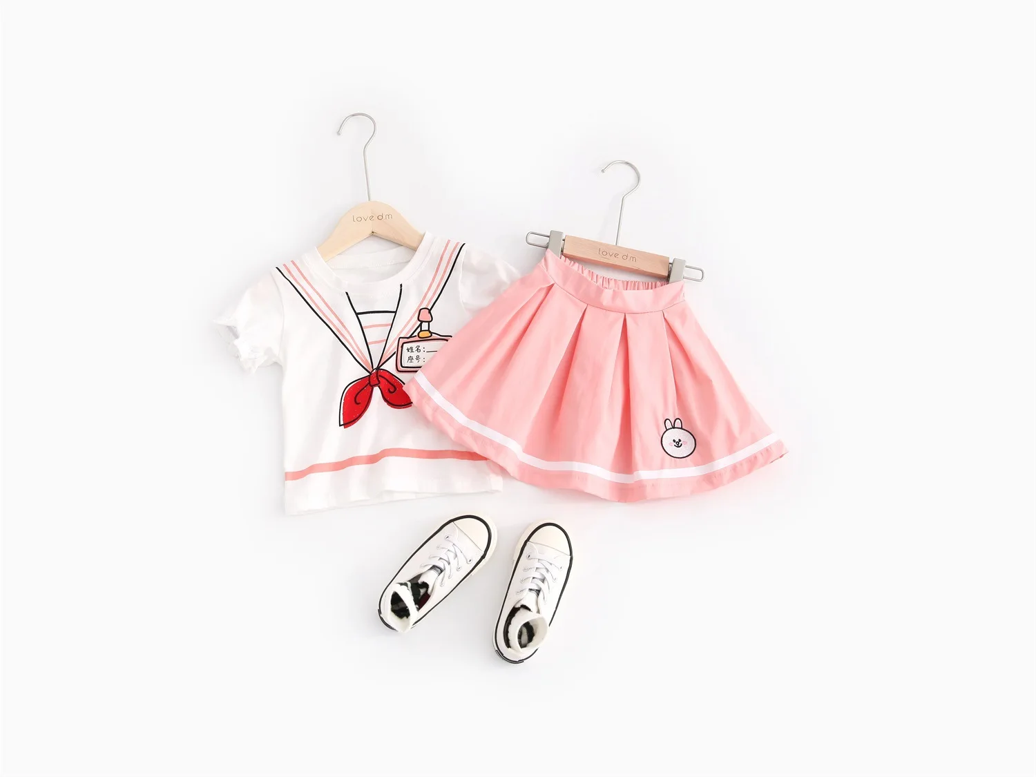 Летний стильный комплект одежды для маленьких мальчиков и девочек, одежда для новорожденных комплект из 2 предметов, футболка с короткими рукавами и рисунком+ платья, костюм для детей