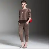 Speciale Pleats Lente Zomer 2019 Vrouwen Twee 2 Stuks Sets Mode Losse Ronde Hals Geplooide Shirt Tops en Kalf- lengte Broek Set