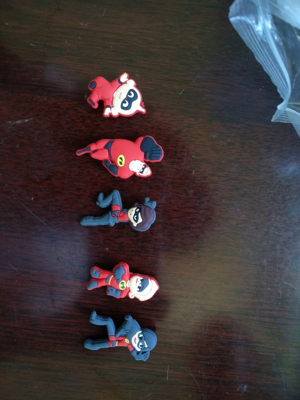 5pcs/lot The Incredibles 2 Superman Cartoon Anime PVC Brooches Pins Badge Clothes/Bag/Hat/Shoes Decor Kid Accessory Party Gift