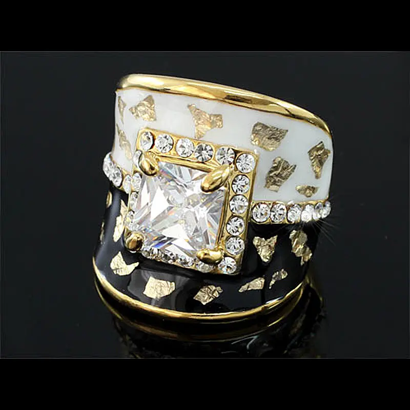 

Peacock Star 1.5 Carat Vintage Style Ring use Austrian Crystal CSR172