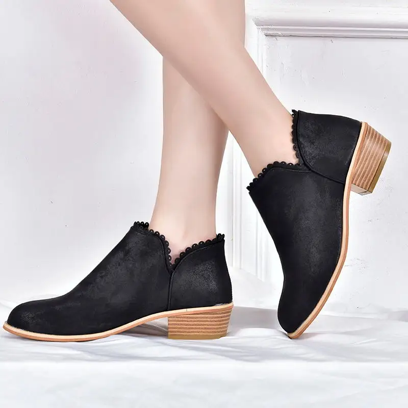 

2019 autumn and ankle boots casual women's round head thick heel shoes increase women's boots casual