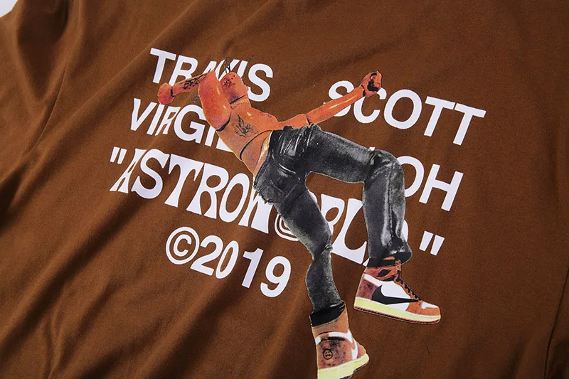 Travis Scott Astroworld T-Shirt Fabric Dark Brown Short Sleeve T-ShirtTravis Scott ASTROWORLD RUN Street Graffiti Print T-Shirt