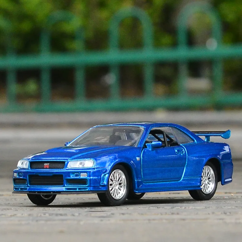 1:32 литые модели автомобилей автомобили из сплава gld3 Coche игрушки для детей Nissan GTR