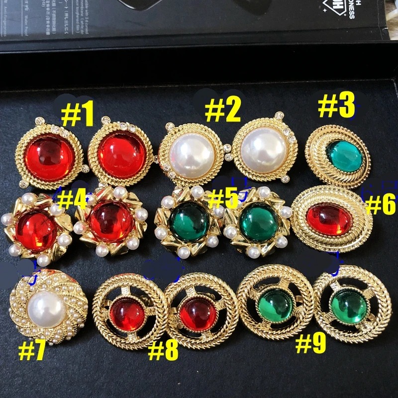 

Free Shipping Round Pearl Cluster Sweet Clip Earring