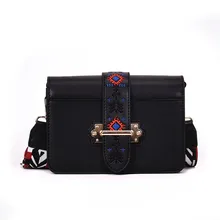 Маленькая квадратная сумка трендовая дикая на одно плечо диагональная женская сумка Повседневная дикая сумка 1224