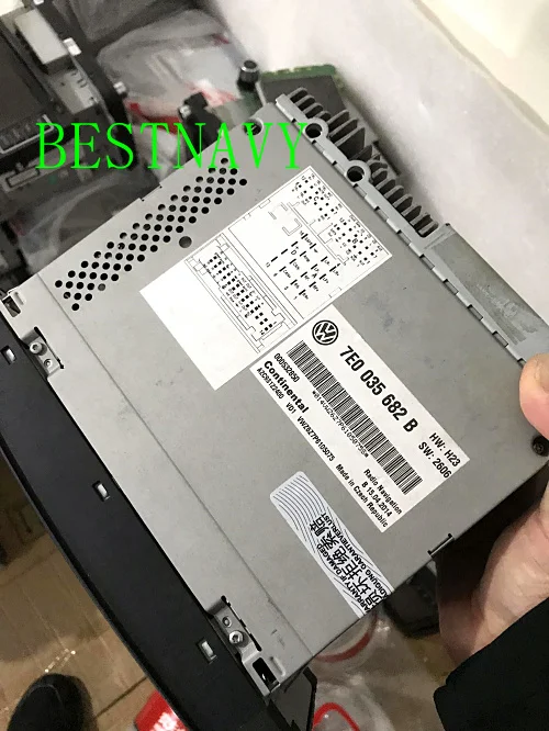 Top Free Express RNS510 SSD LED Car Navigation radio 7E0 035 682 B for V W T5 Multivan Caravelle Touarreg audio 1