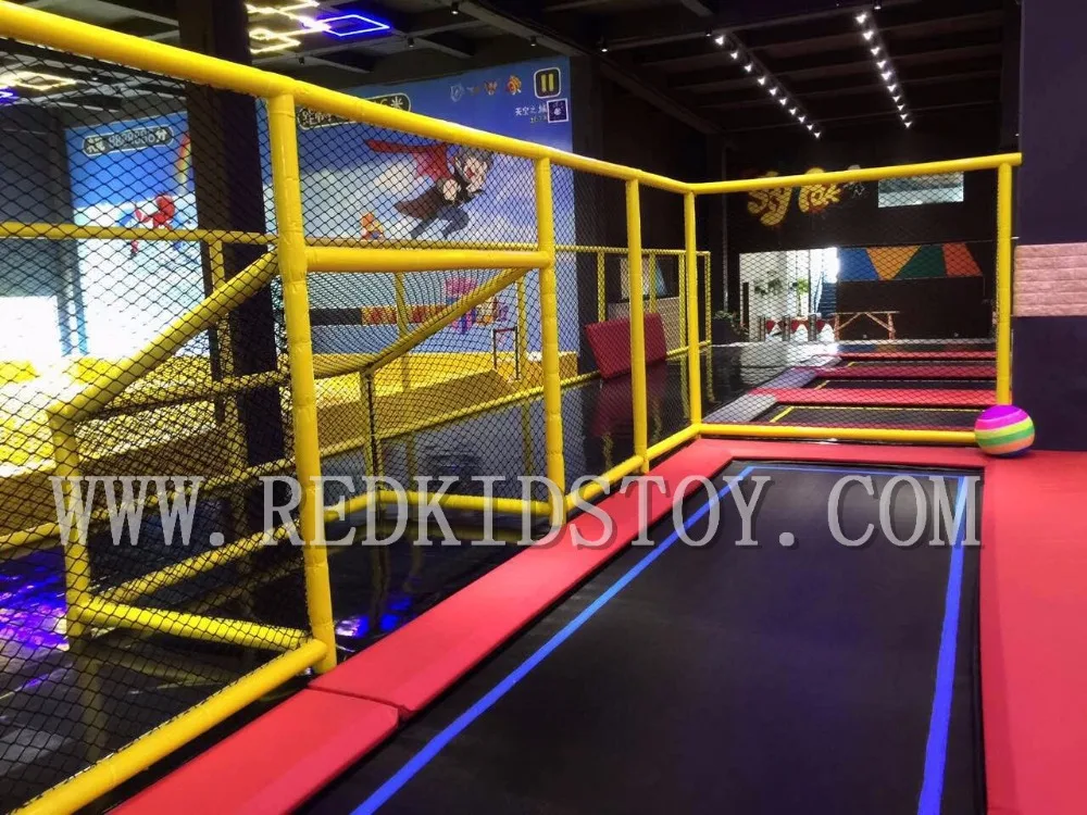 EU Standard Attractive Indoor Trampoline Court Both for Adults and Children HZ16-221A