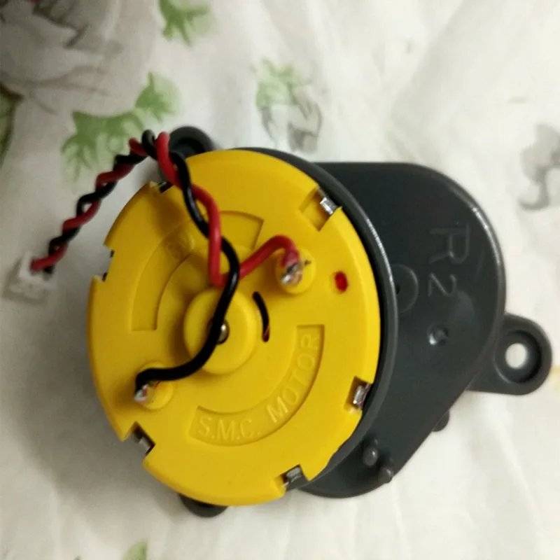 

1 pcs right Side brush motors for ilife v50 Robot vacuum cleaner accessories
