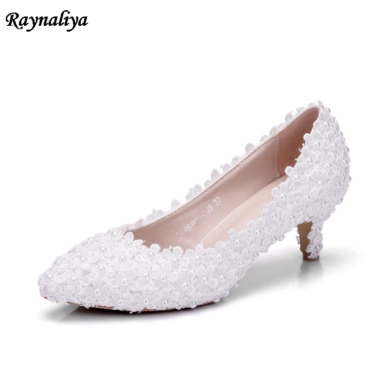 

2018 New Rhinestone Pointed Toe Women Med Heels Sexy Women Fashion Pearl Decoration Party Wedding Pumps Bridal Shoes XY-A0058