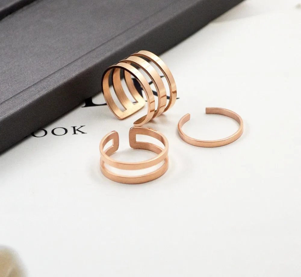 

Bilincolor rose gold stainless steel simpel open knukle ring for me and women