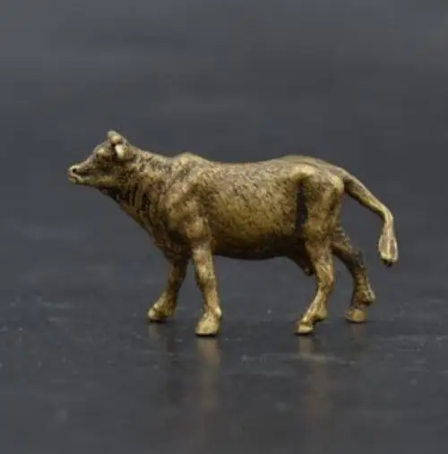 

China Pure brass small cattle small statue