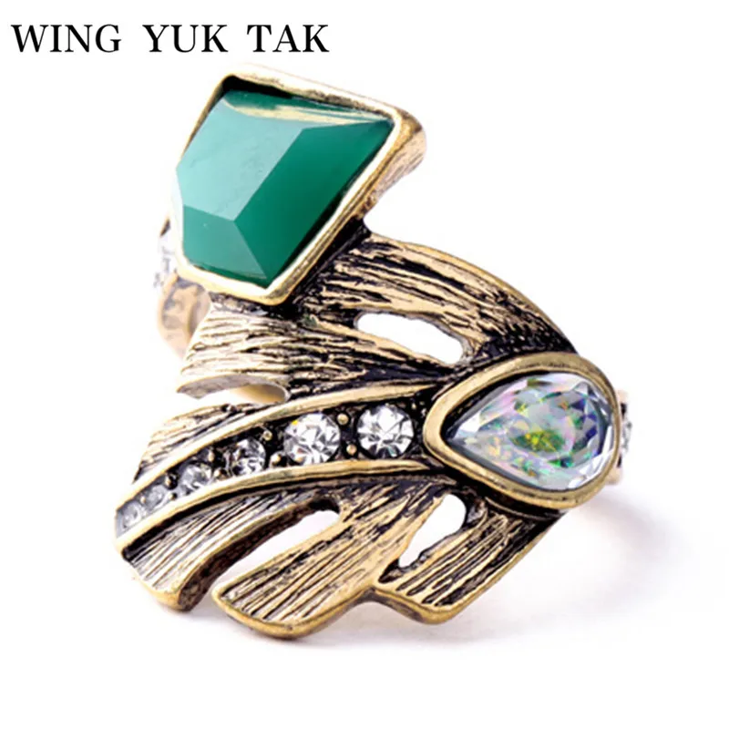 

wing yuk tak Brand ring New Design Retro Exquisite Women Acrylic Geometric Green stone Rings For Women Dress Accessories