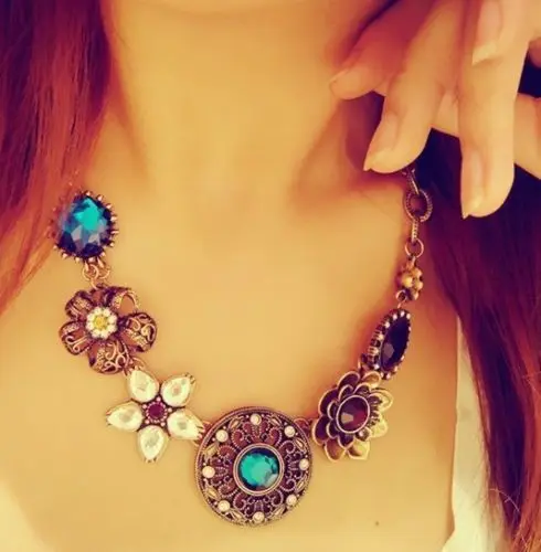 

New Arrival Vintage Necklace For Women Fashion Necklaces & Pendants Link Chain Round Flower Collier Femme Imtation Gem For Party