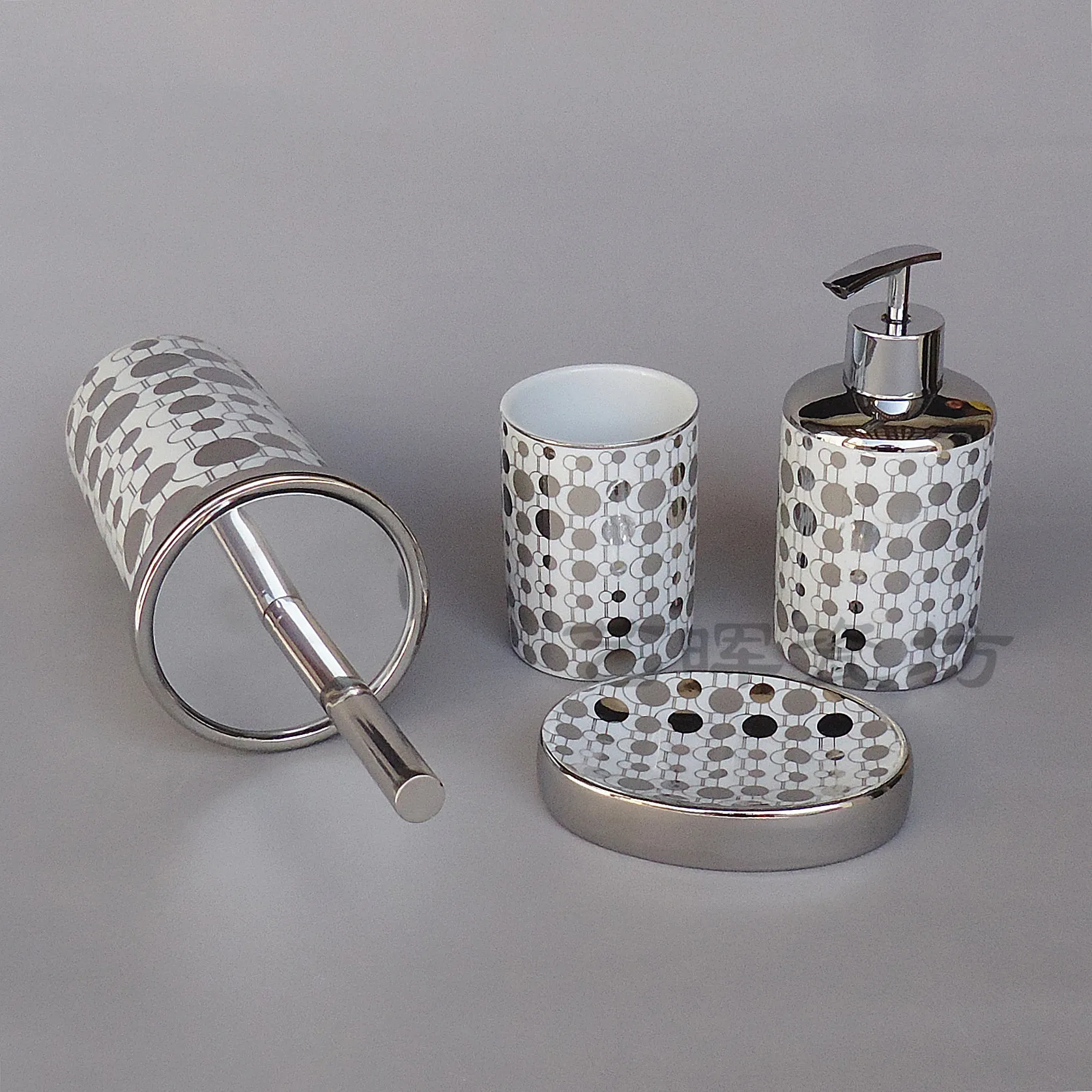 Ceramic sanitary ware bathroom supplies kit lotion bottle soap dish