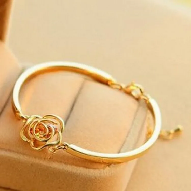new fashion Korean version of the Golden Rose upscale camellia zircon bracelet jewelry