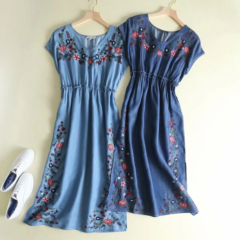 

Colored flower embroidery v-neck short sleeve soft denim A-Line dress