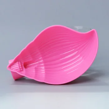 

Portable Pet Water Drinker Conch Shape Eco-friendly Durable Water Feeder Random Color TB Sale