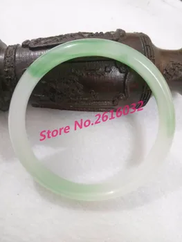 

Exquisite Chinese handmade natural green light green jade bracelet GIFT BOX