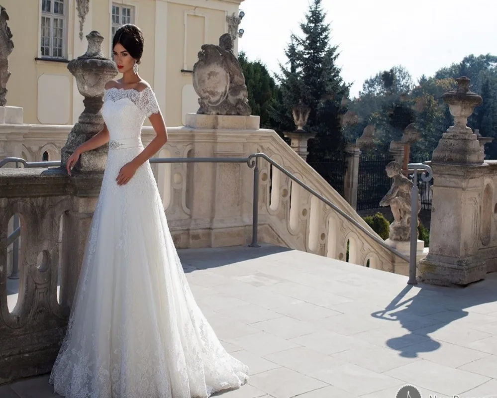 Sexy Boat Neck Short Sleeve Lace Wedding Dress 2017 Vintage Vestido De Noiva Custom Made Crystal Sashes A-Line Gowns | Свадьбы и