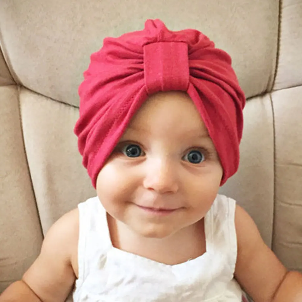 Чалма для малышей. Головные уборы тюрбан детские тюрбан. Тюрбан для девочки. Шапка тюрбан детская. Чалма ребенку.