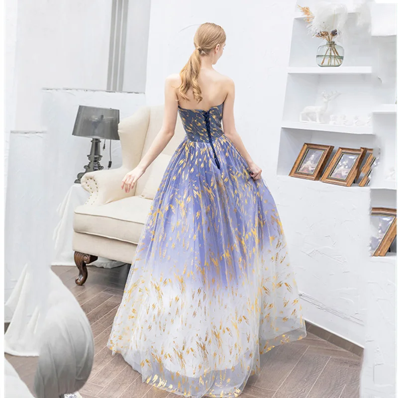 10796562523_1065969248_