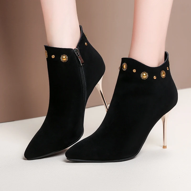 Fashion metal studded wild sheepskin booties