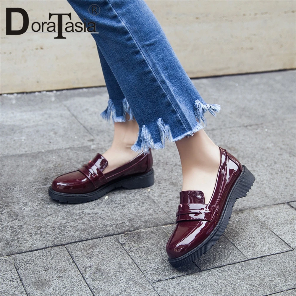 

DoraTasia Brand Design Patent Pu Slip On Platform Wide Med Heels Shoes Woman Casual Office Retro Spring Autumn Pumps Black