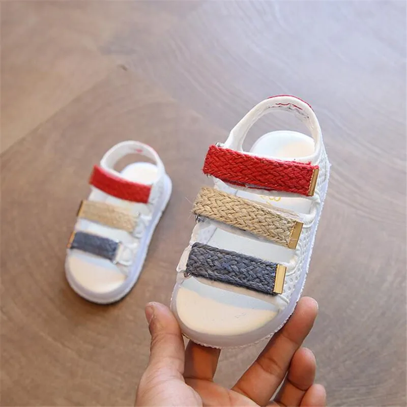 WEONEDREAM/для мальчиков и девочек Светодиодный Фонари детские сандалии новые летние детские кроссовки детские пляжные сандалии детская брендовая легкая обувь для мальчиков и девочек - Цвет: Белый