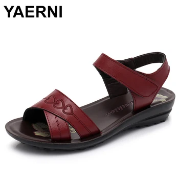 

YAERNIMothers Sandals 2019 Summer Platform Shoes Woman Flat Shoe Open Toe Mum Casual Flat Sandals Female Fashion FootwearE1154