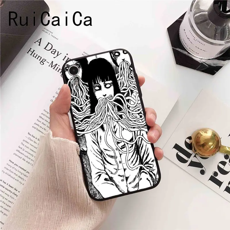 Cartoon eyes Tomie Comic