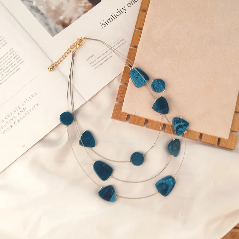 GuanLong Vintage Fashion Resin Necklaces Women With Acrylic Geometric Heart Pendants Metal Long Chains Necklaces Party Jewelry (3)